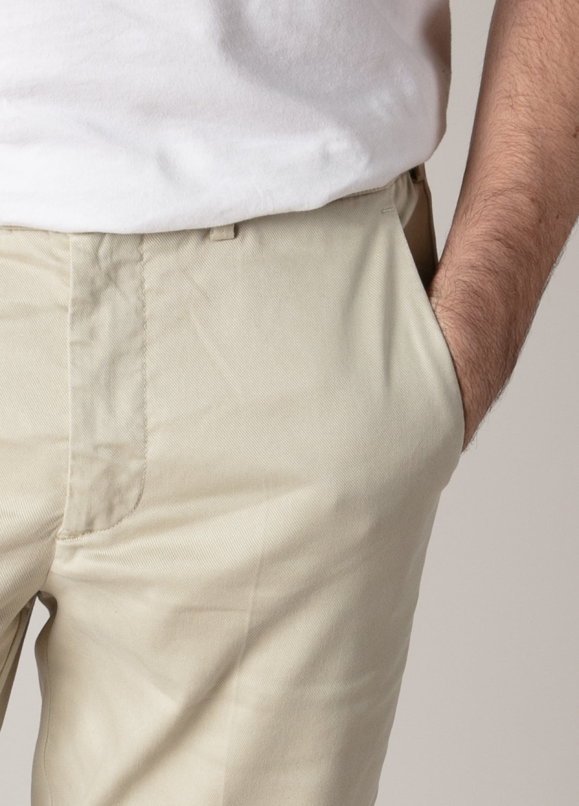 Pantalón chino premium beige