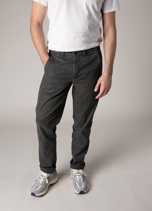 Pantalón chino premium gris