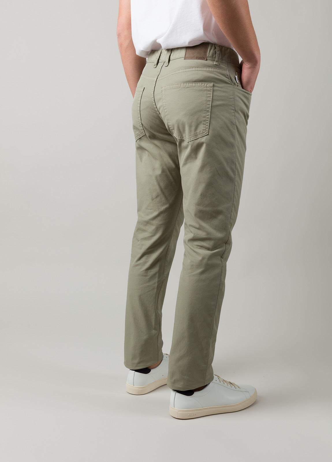 Pantalón cinco bolsillos kaki
