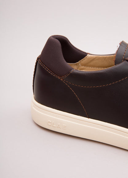 Zapatilla deportivas color marron