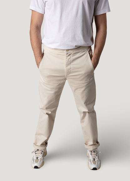 Pantalón jogger sarga crudo