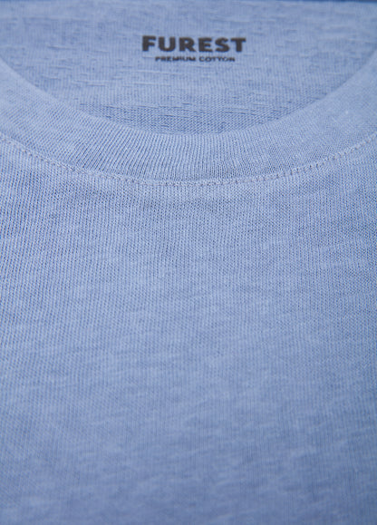 Light blue short-sleeved T-shirt