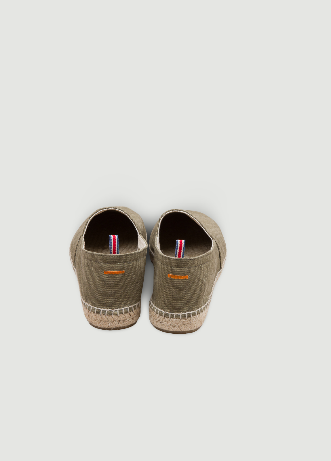 Calzado sport kaki