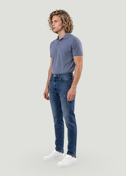 Medium denim jeans