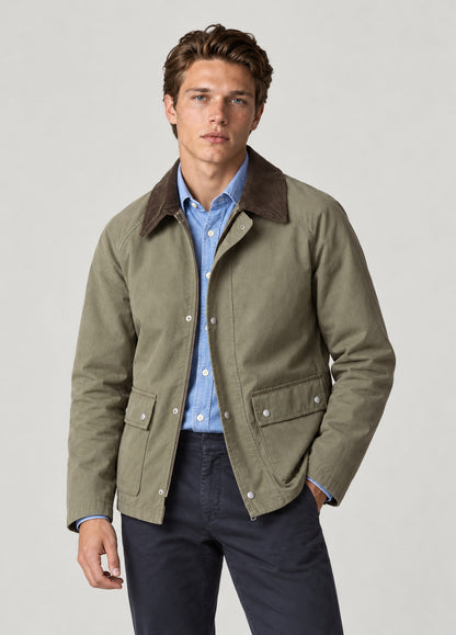 Chaqueta con bolsillos  y cuello de pana