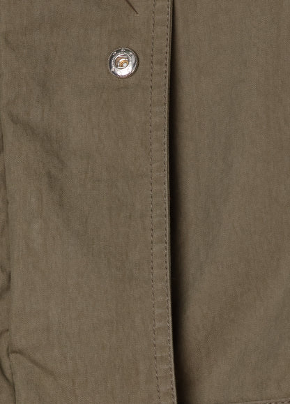 Chaqueta con bolsillos kaki