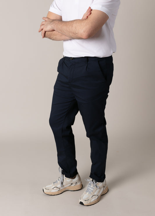 Pantalón sport chino marino