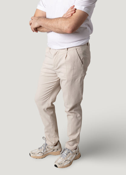 Pantalón sport seersucker beige