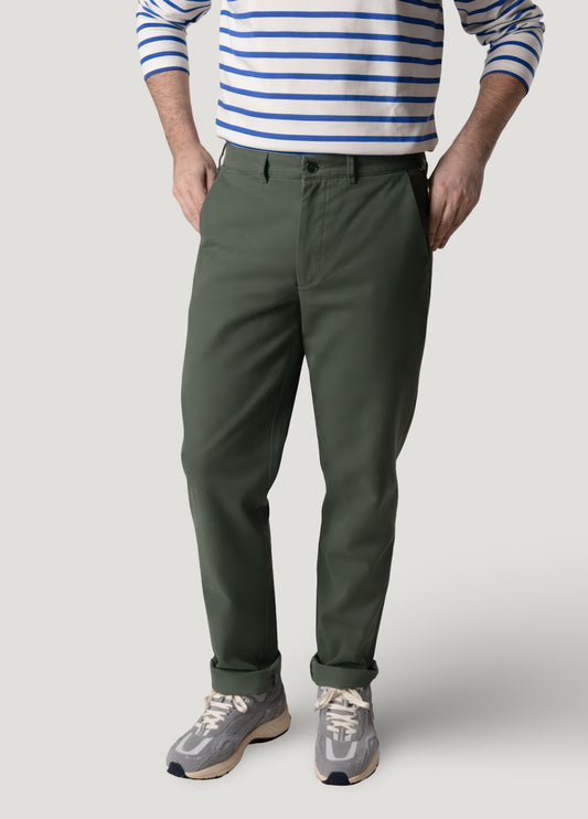 Pantalón chino regular kaki