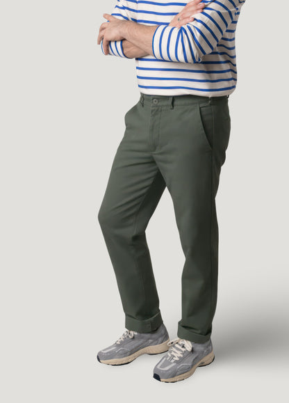 Pantalón chino regular kaki
