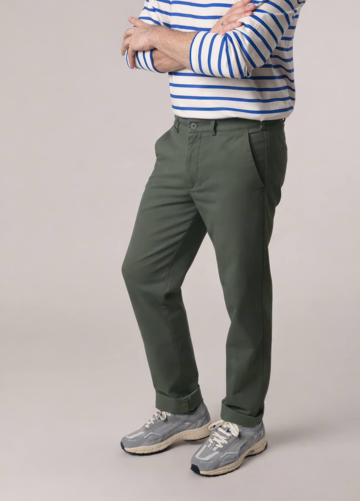 Pantalón chino regular kaki