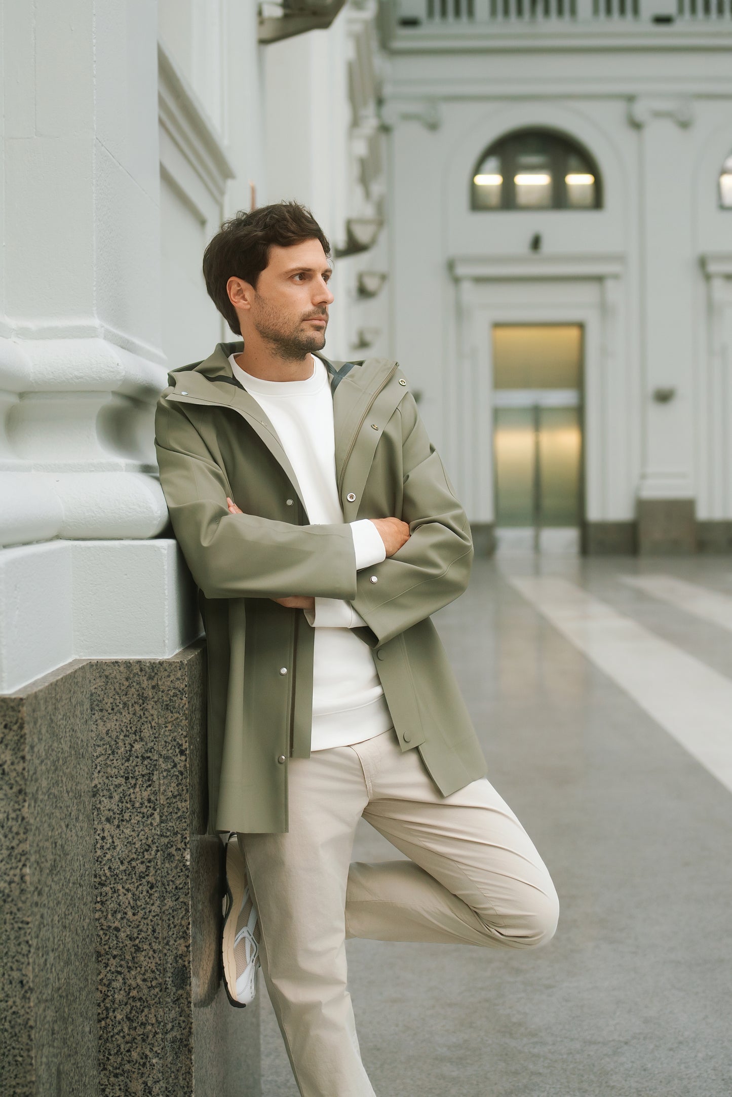 Rain coat kaki