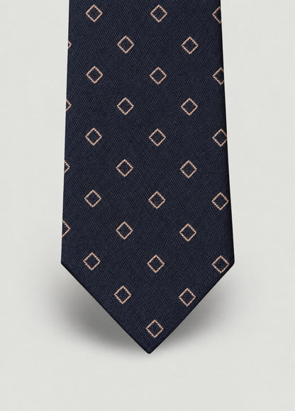 Corbata vestir dibujo rombos marino oscuro, detalle