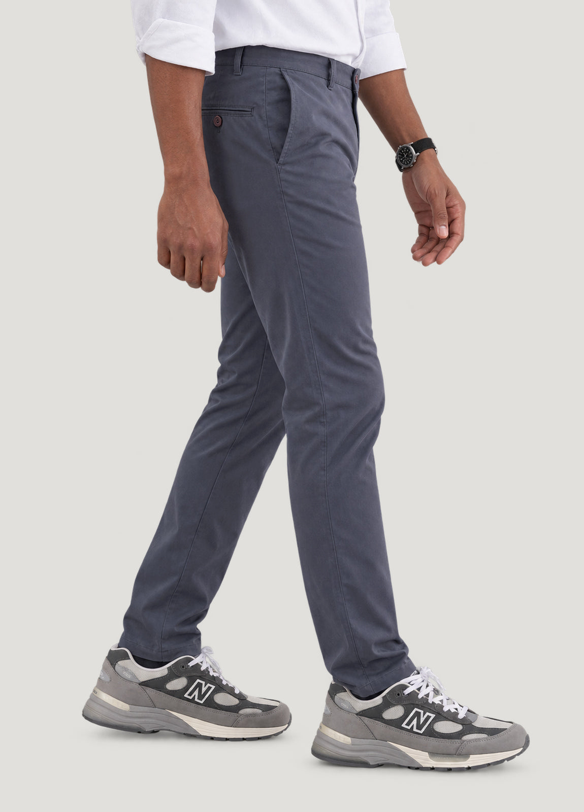 Pantalón casual chino plomo