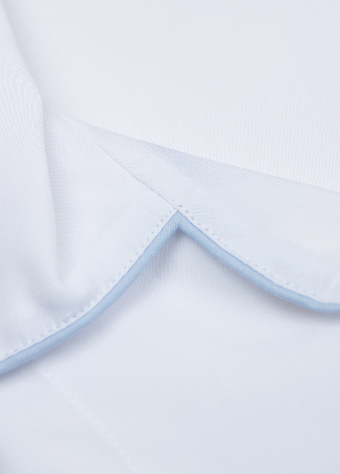 Pijama largo liso blanco con funda incluida