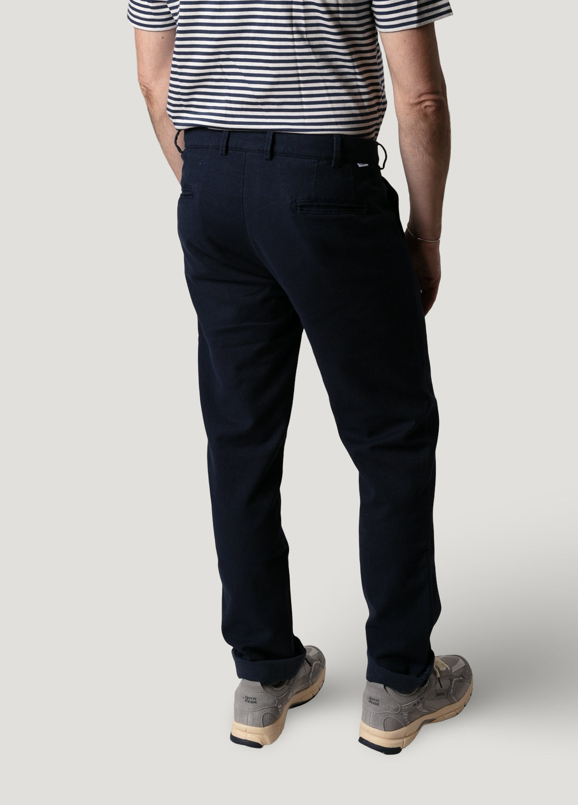 Pantalón chino regular marino