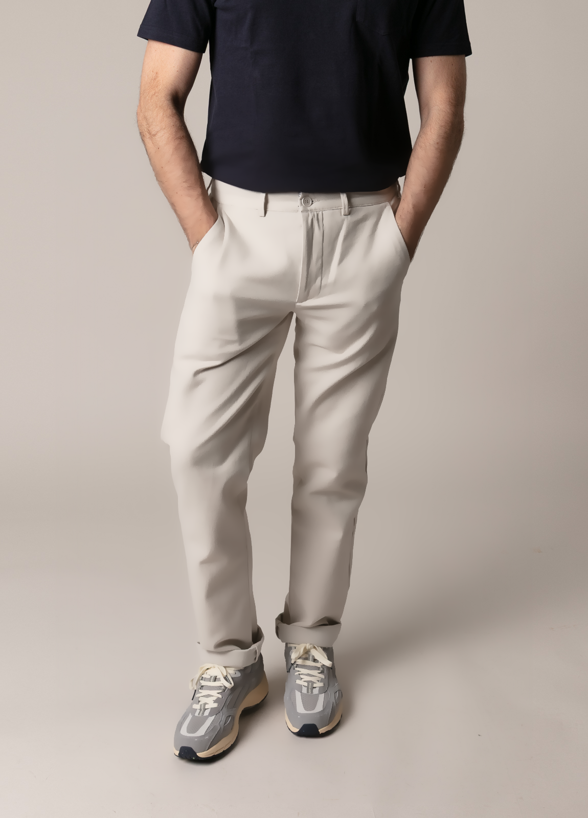 Pantalón chino regular crudo