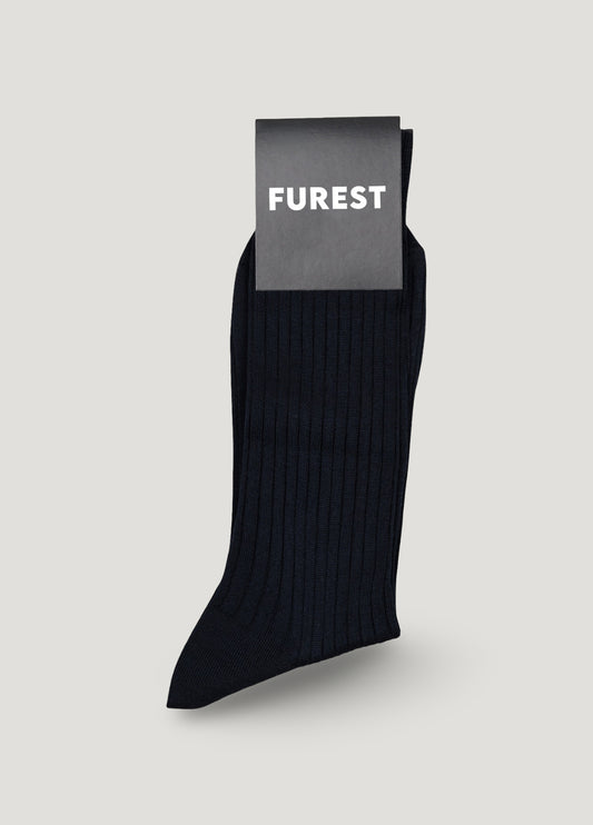 Short navy blue sock made of Scottish yarn