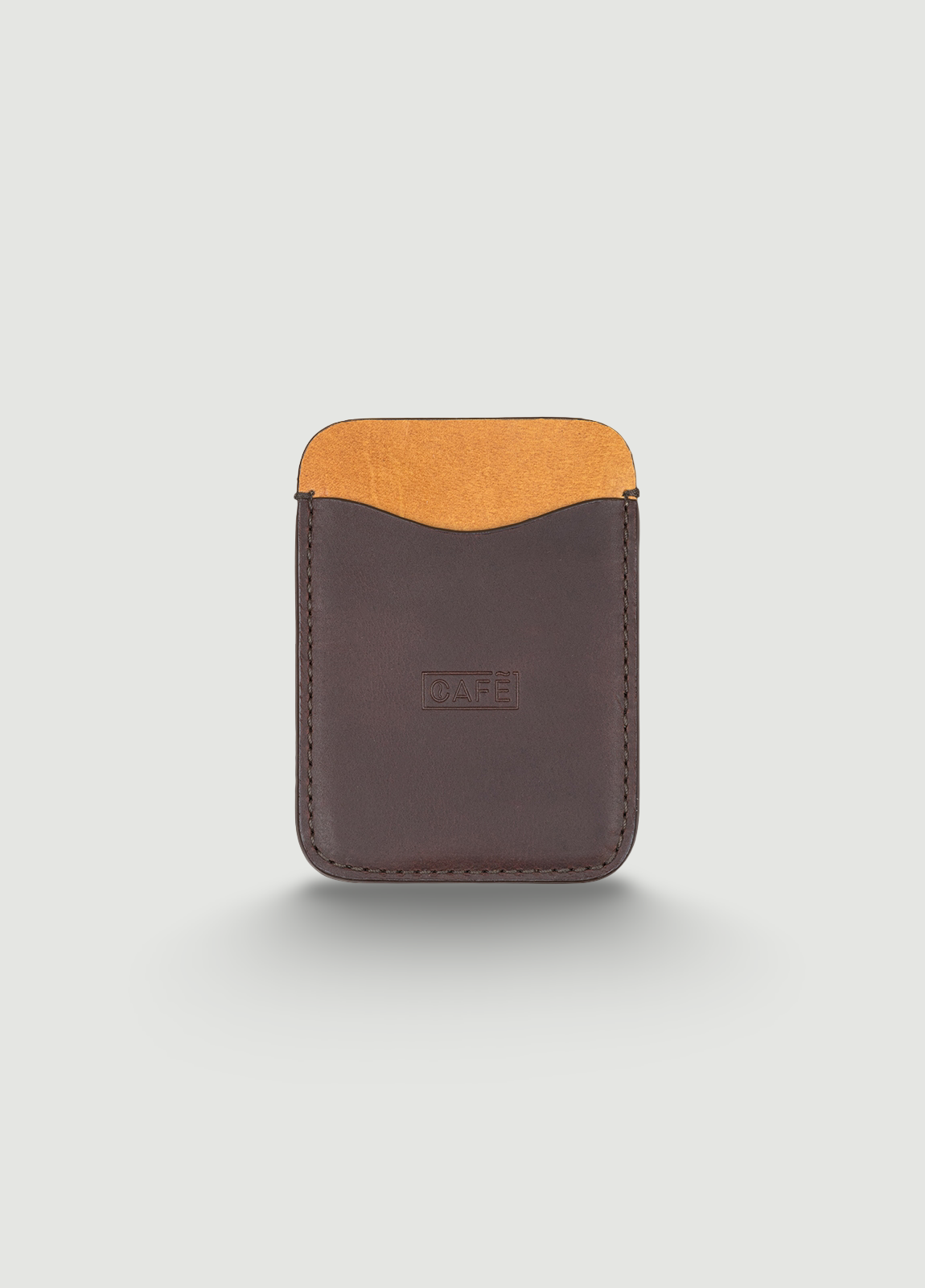 Tarjetero de piel color marrón y tostado