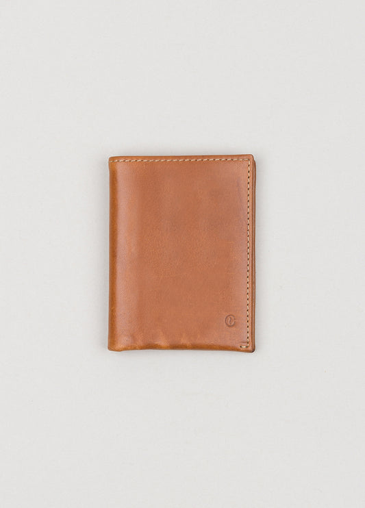 Billetero de piel color cognac