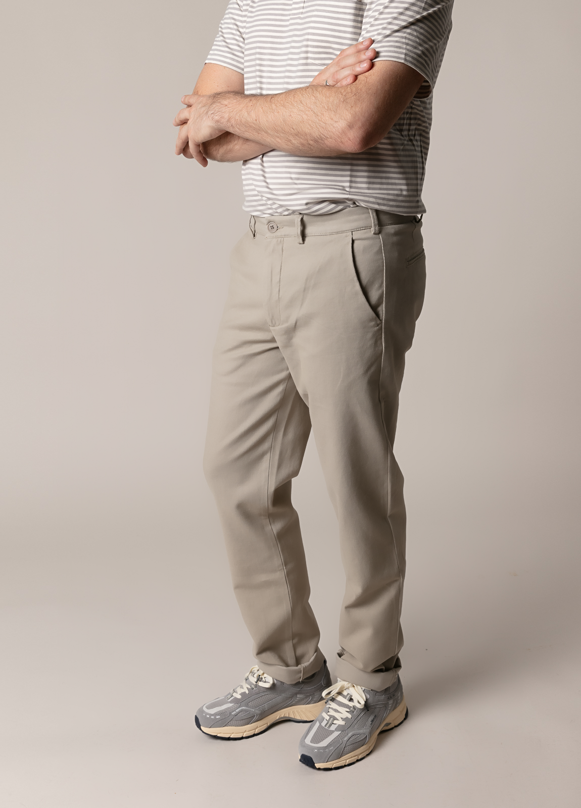 Pantalón chino regular beige